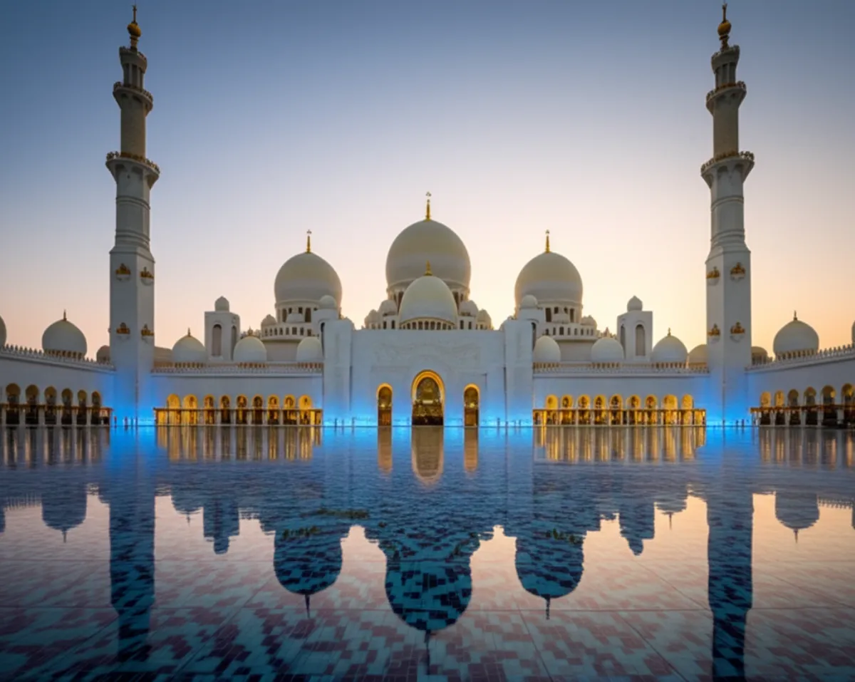 Абу-Даби — мечеть шейха Зайда на закате